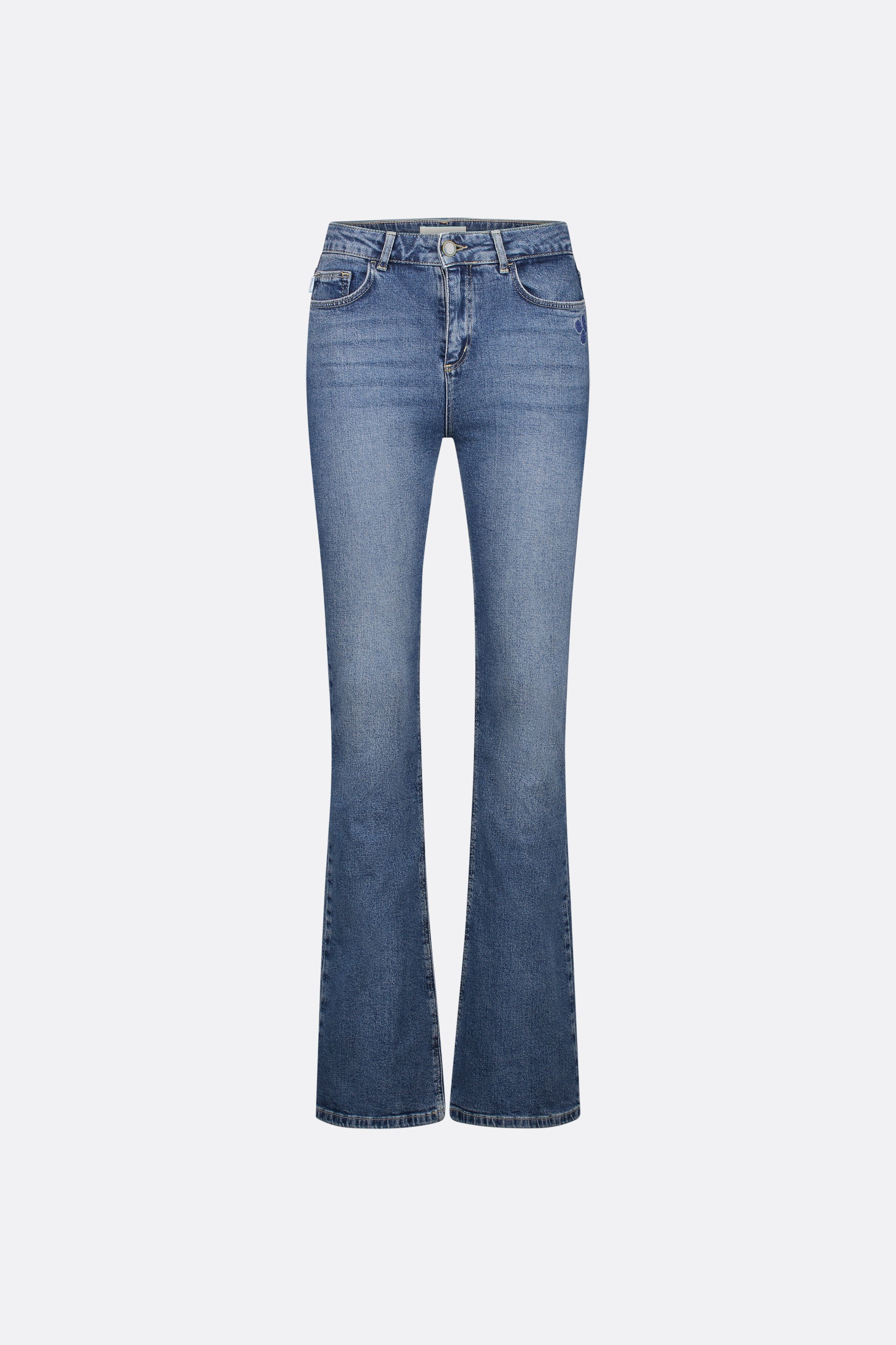 Eva Flare | Medium Aged