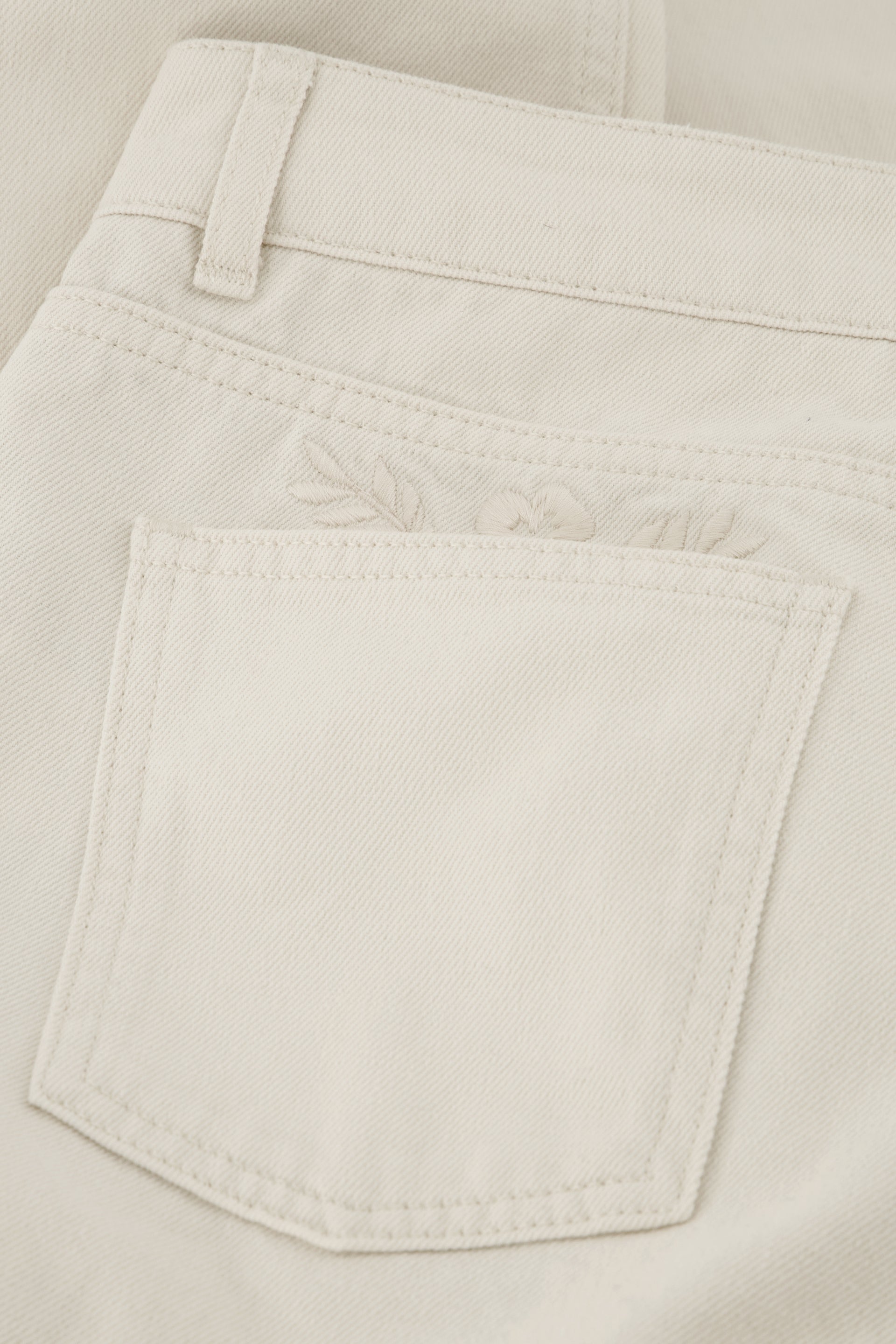 Lola Straight | Cream White