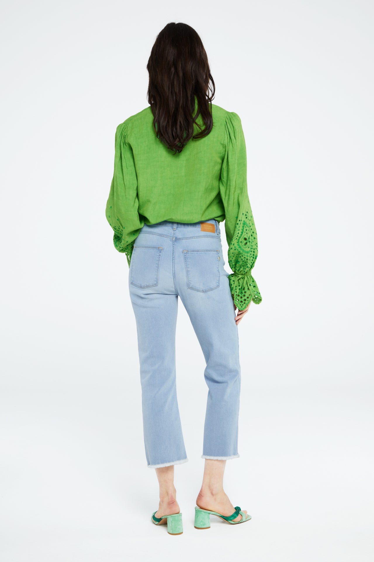 Lizzy Cropped Flare | Light Wash