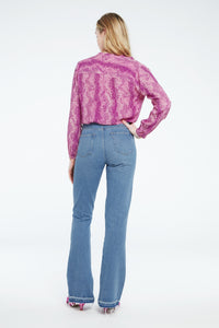 Pleunie Bootleg | Light Medium Wash
