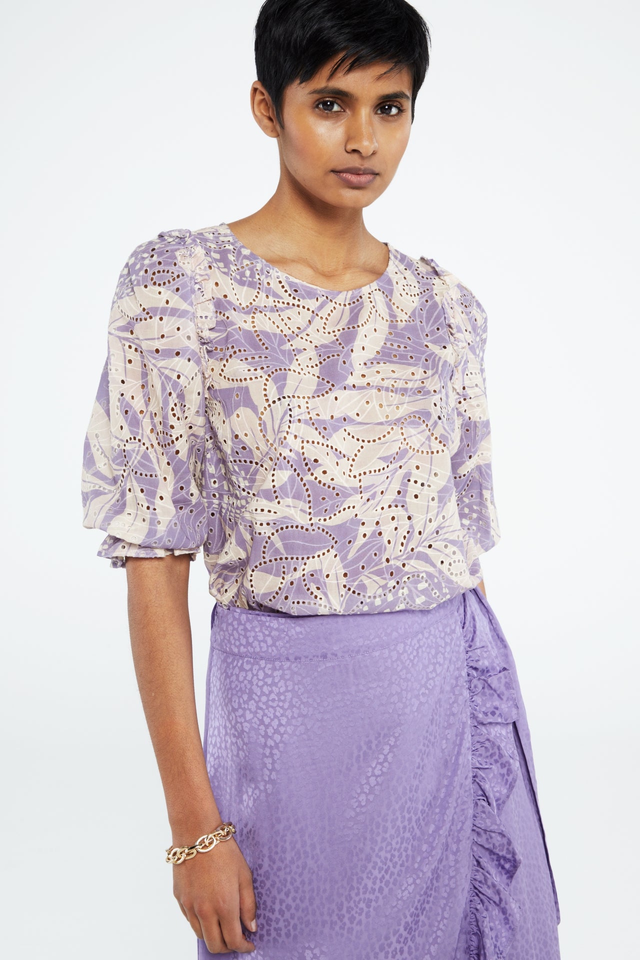 Sarah Top | Lovender/Cream White