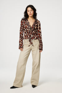 Britney Blouse | Nougat/Black