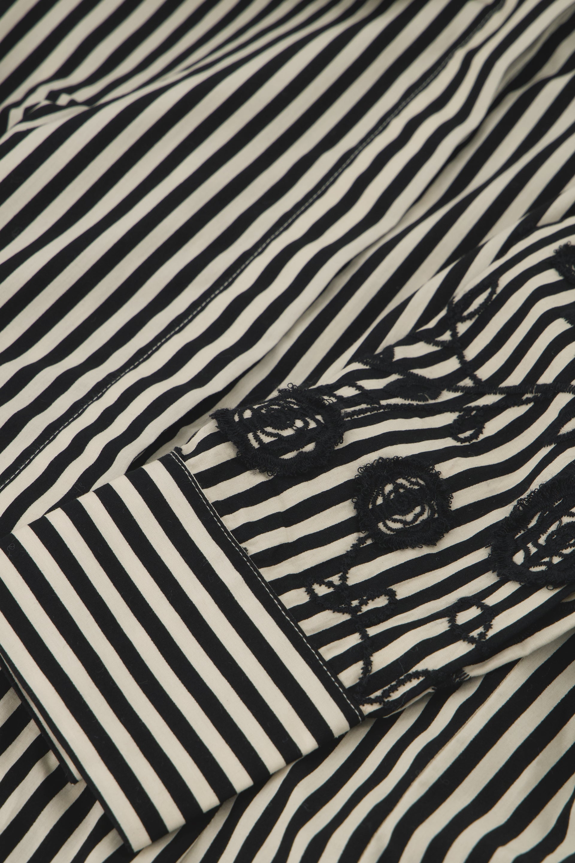 Rosey Blouse | Cosy White/Black Ink