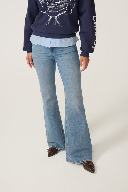 Vic Bootcut Jeans | Clean Blue