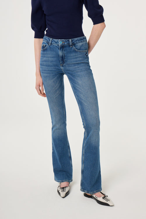 Eva Flare Jeans | Mid Blue