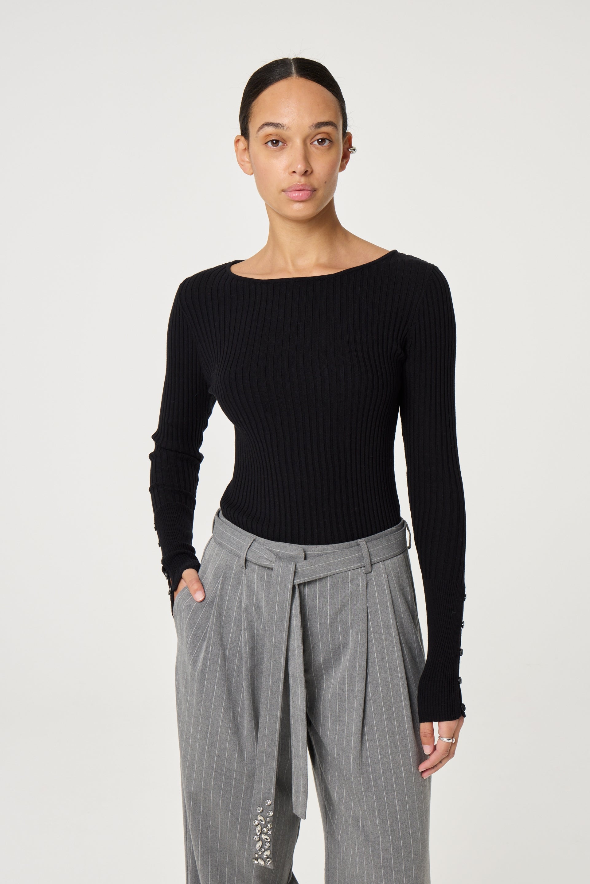 Alida Pullover | Black