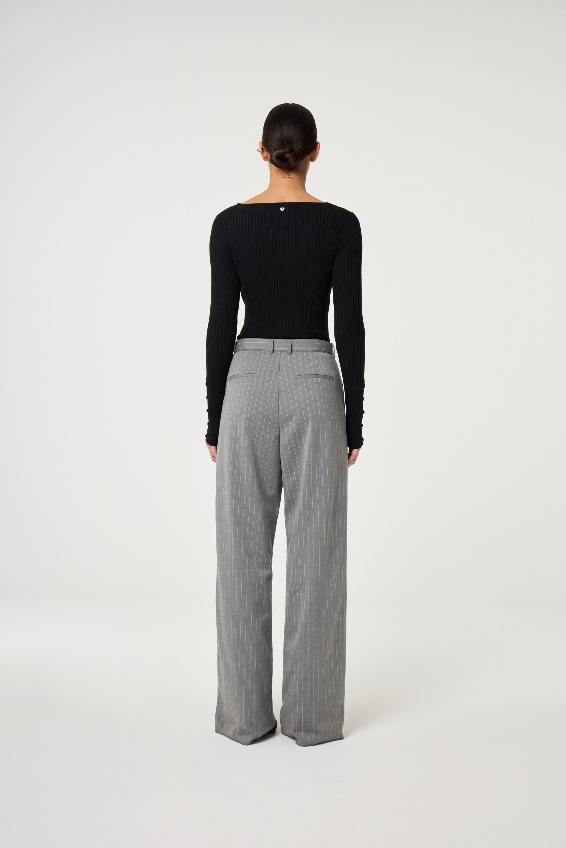 Alida Pullover | Black