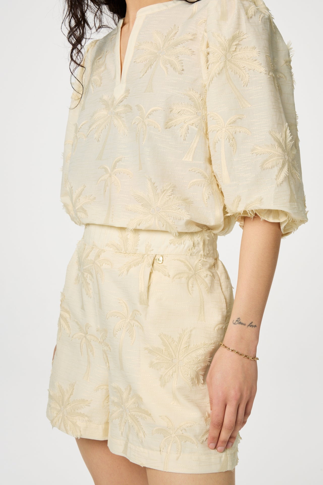 Roy Shorts | Cream White