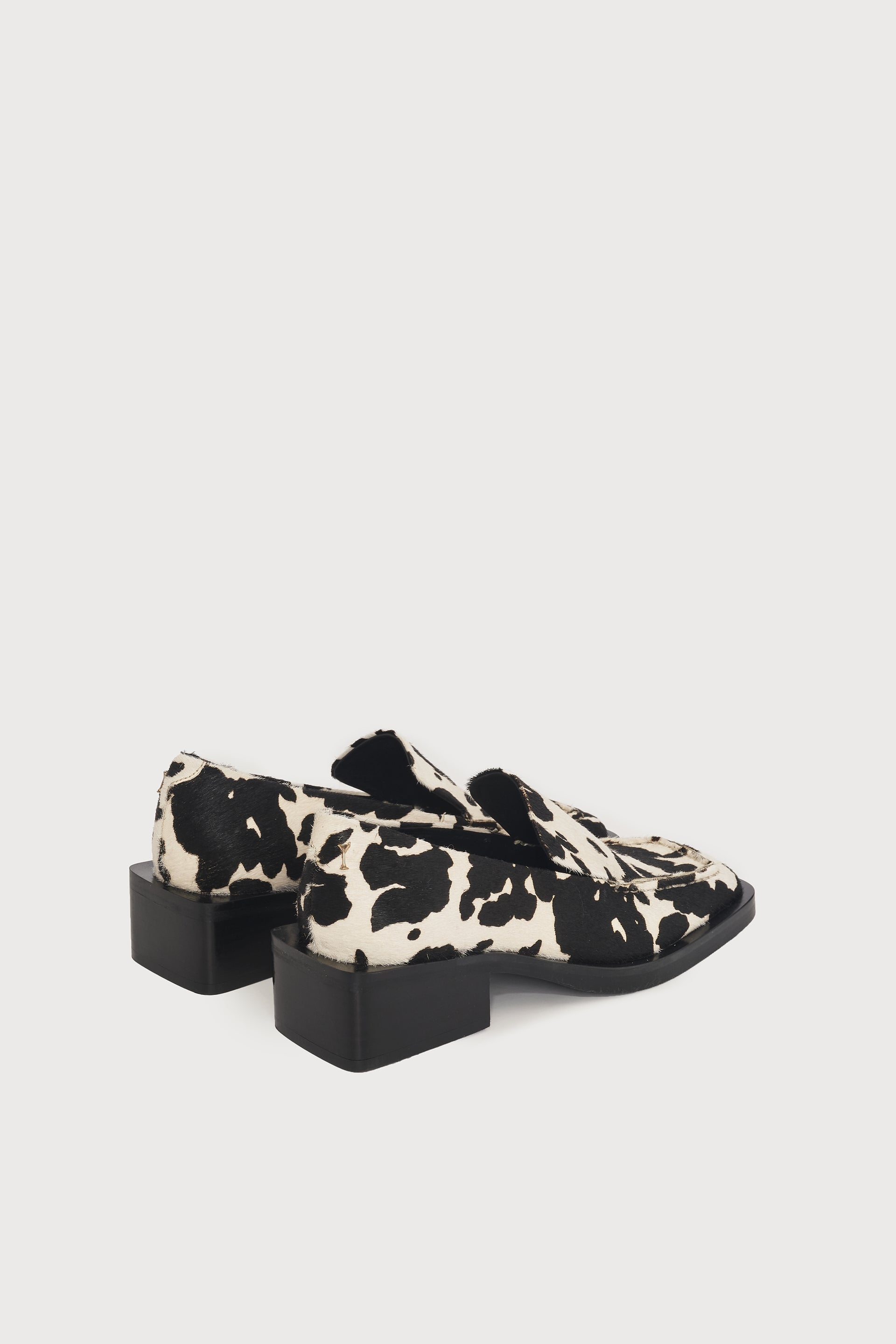Lilly Loafers | Cosy White/Black