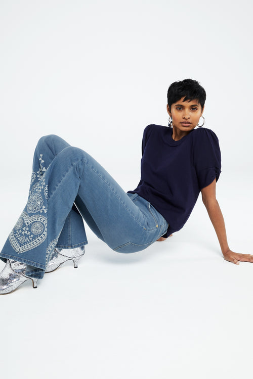 Eva Extra Flare Embro | Light Medium Wash