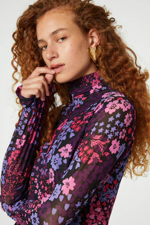 Johanna Top | Black/Bubble Gum Pin