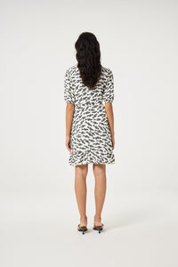 Ariel Dress | Cosy White/Black
