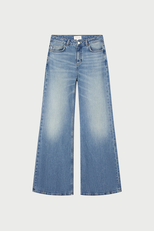 Vic Bootcut Jeans | Mid Blue