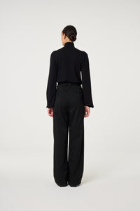 Molly Pullover | Black