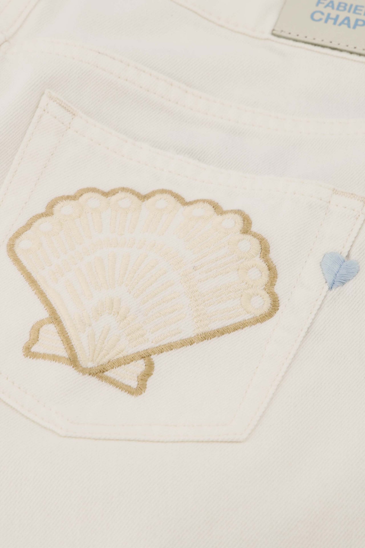 Lucy Wide Short | Cream White