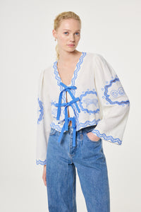 Serviette Blouse | Cosy White/Blue