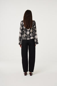 Emy Top | Black/Creme Brulee