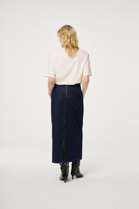 Rose Wine T-shirt | Cosy White